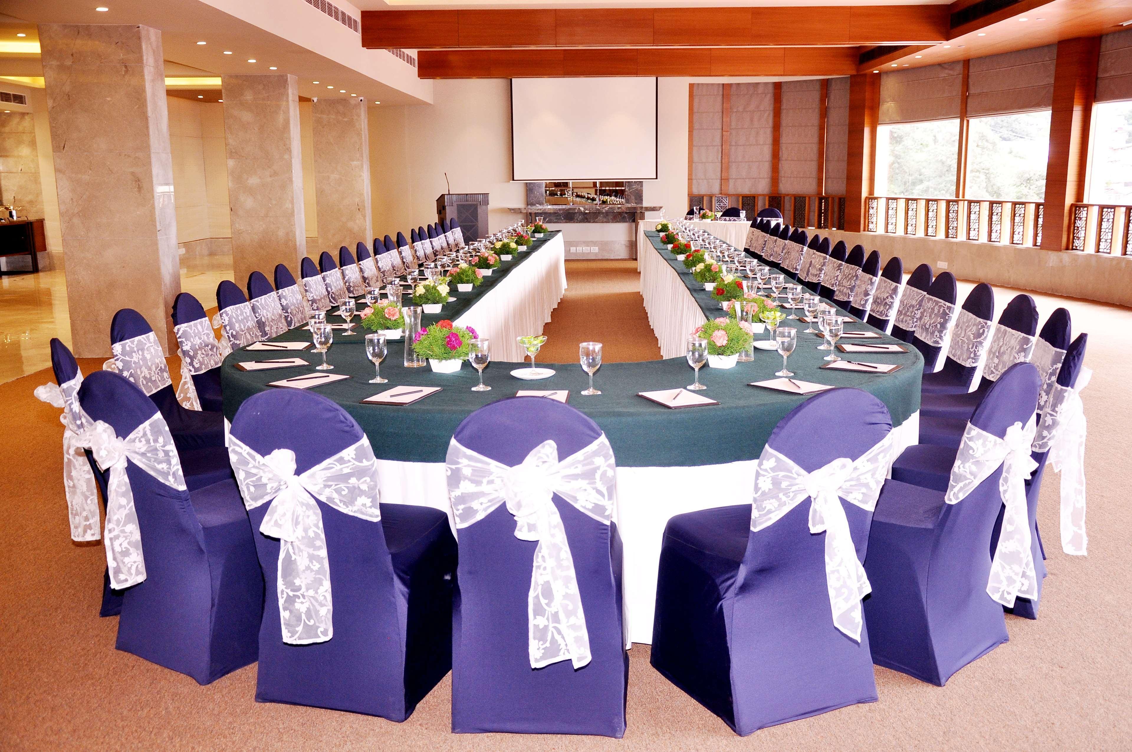 Radisson Hotel Shimla Exterior photo
